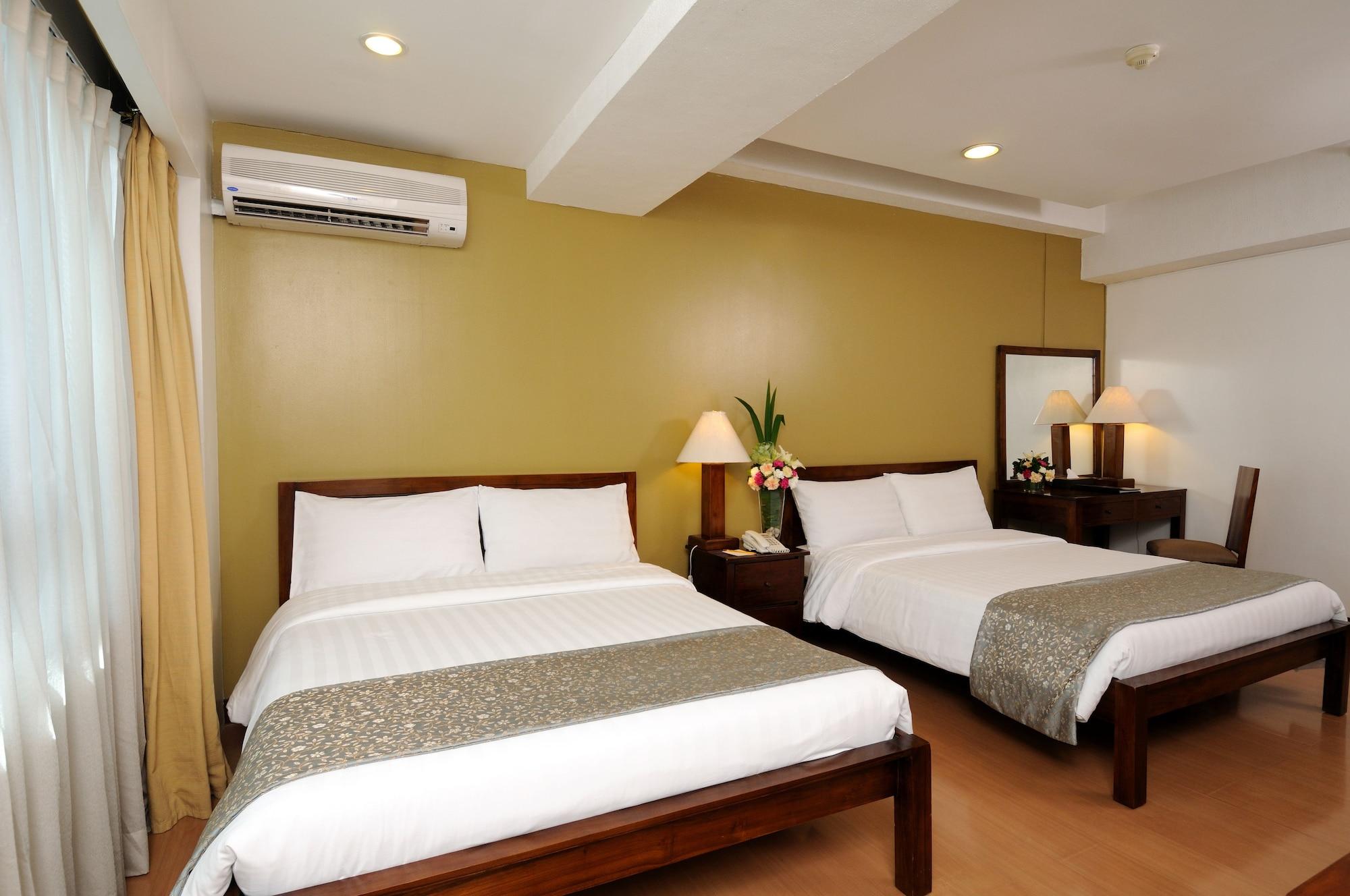 The Malayan Plaza Hotel Pasig City Extérieur photo