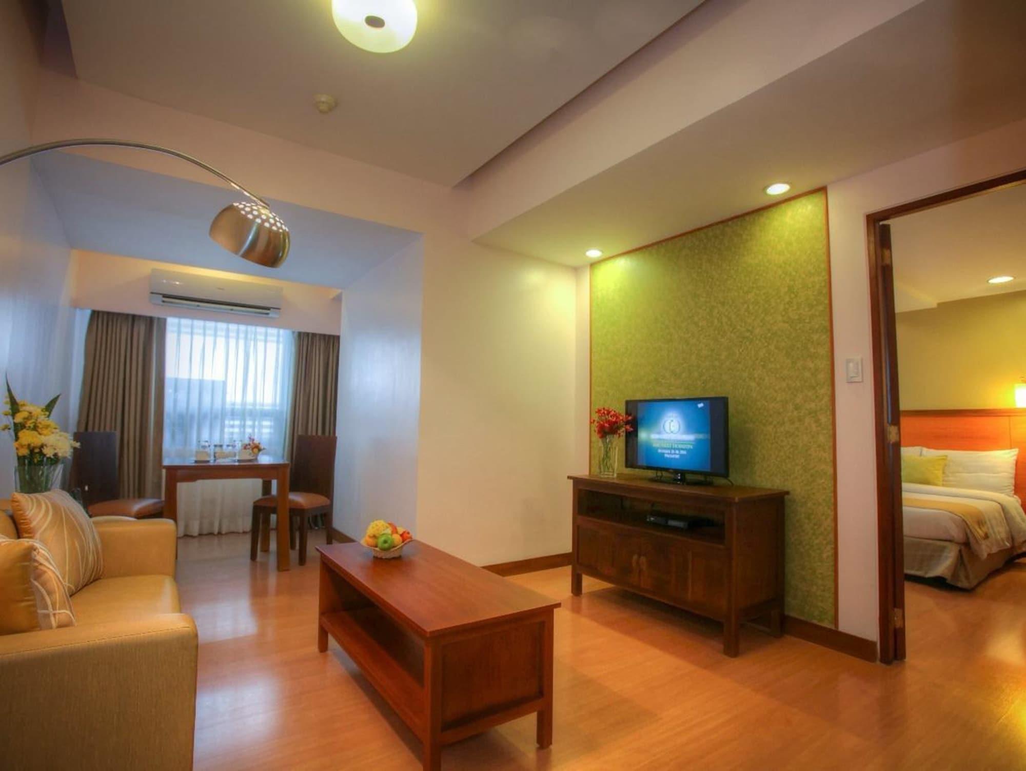 The Malayan Plaza Hotel Pasig City Extérieur photo