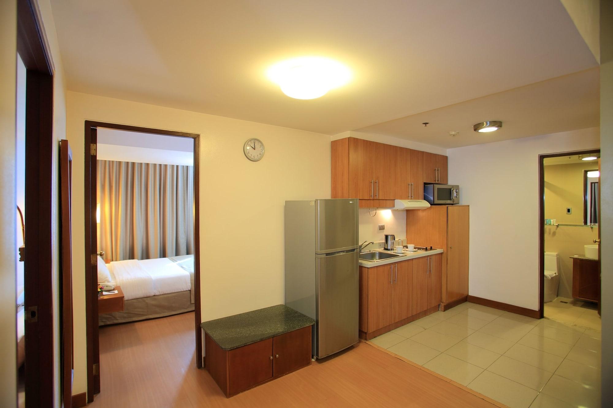 The Malayan Plaza Hotel Pasig City Extérieur photo