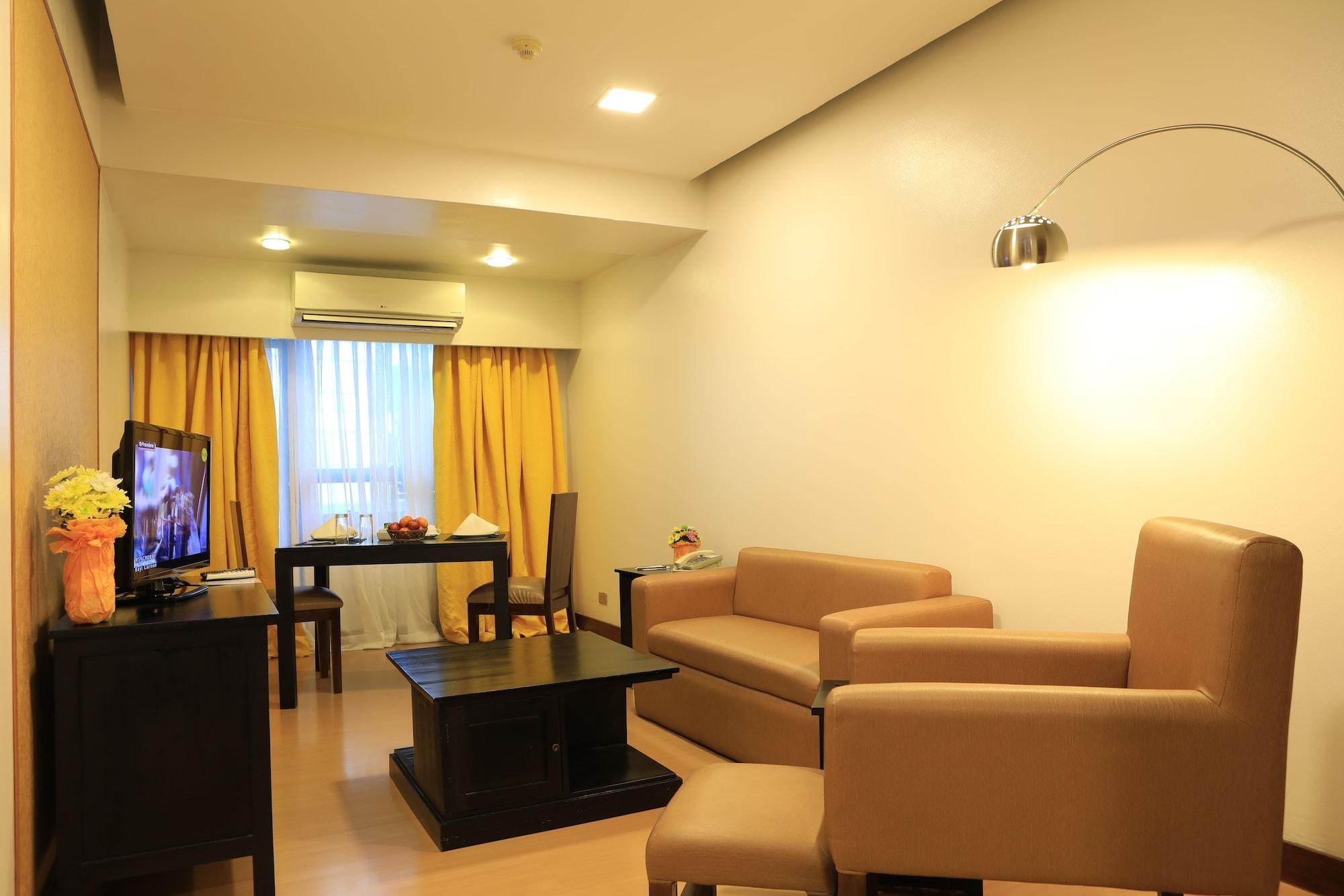 The Malayan Plaza Hotel Pasig City Extérieur photo