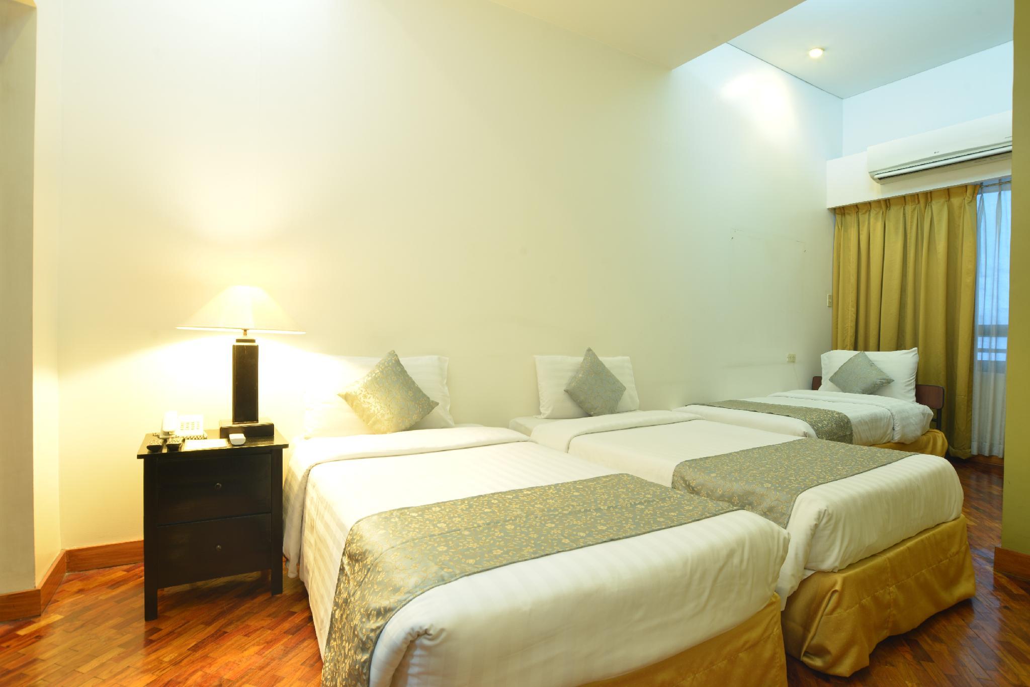 The Malayan Plaza Hotel Pasig City Extérieur photo