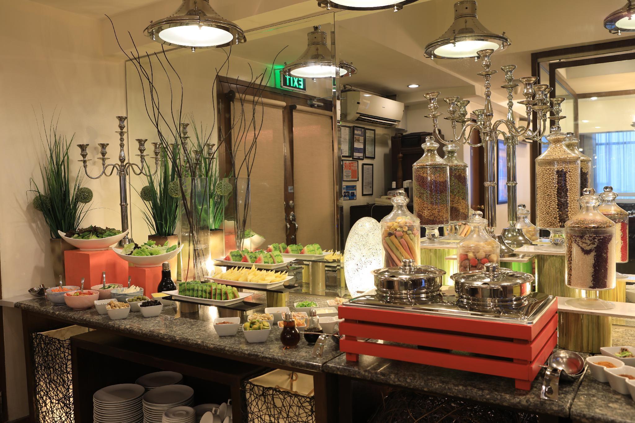 The Malayan Plaza Hotel Pasig City Extérieur photo