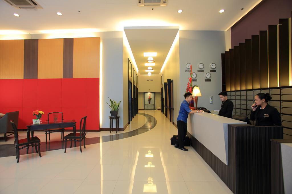 The Malayan Plaza Hotel Pasig City Extérieur photo