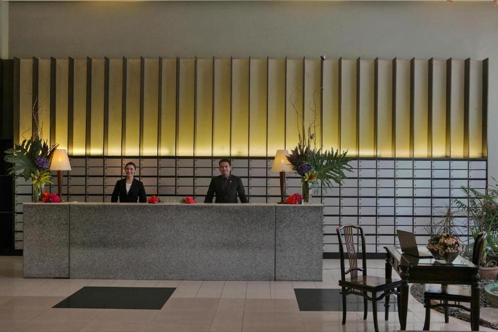 The Malayan Plaza Hotel Pasig City Extérieur photo