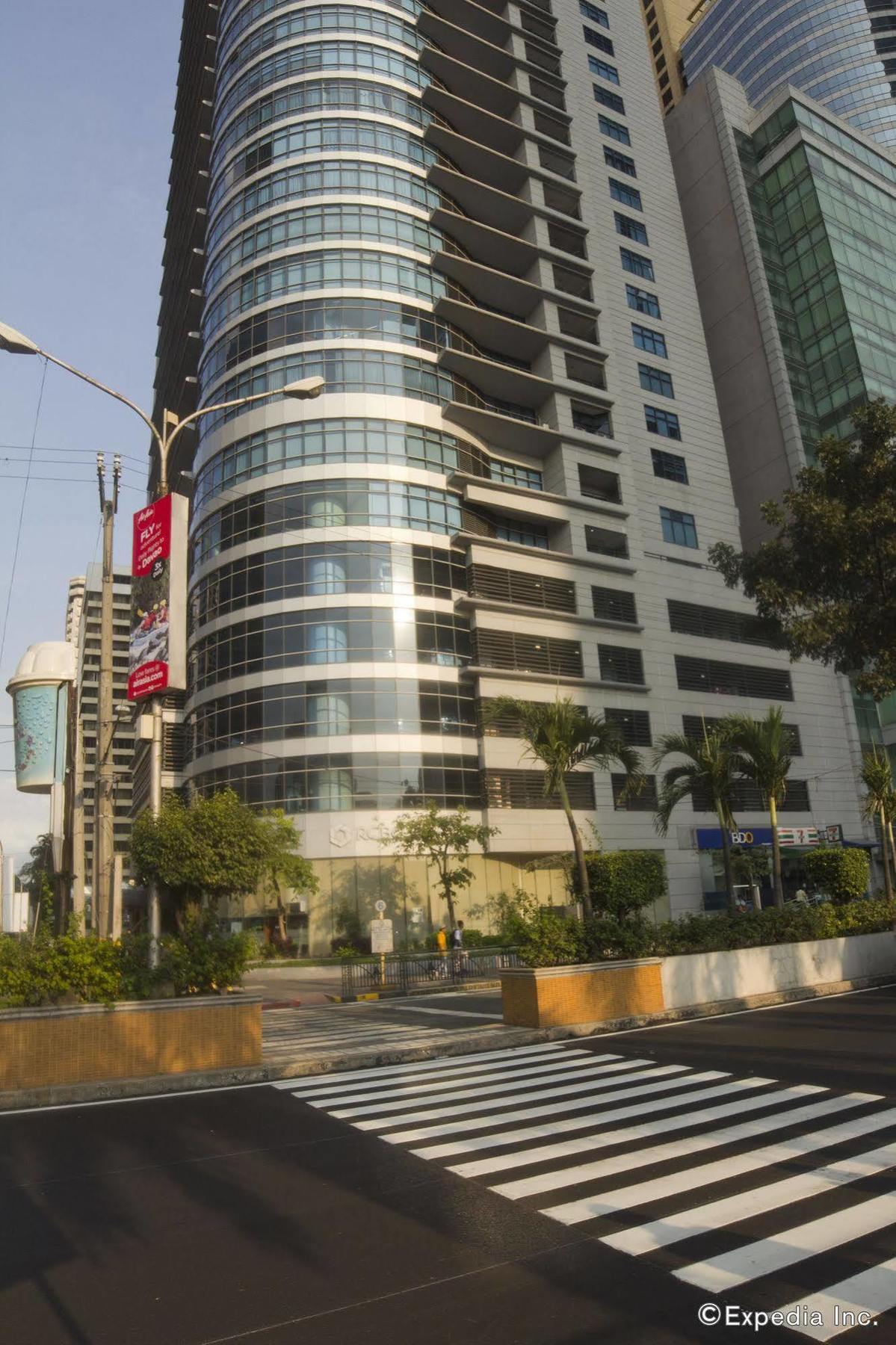 The Malayan Plaza Hotel Pasig City Extérieur photo